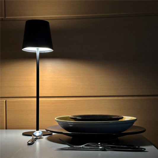 Stolna restoranska LED lampa na dodir – 10 × 10 × 37 cm