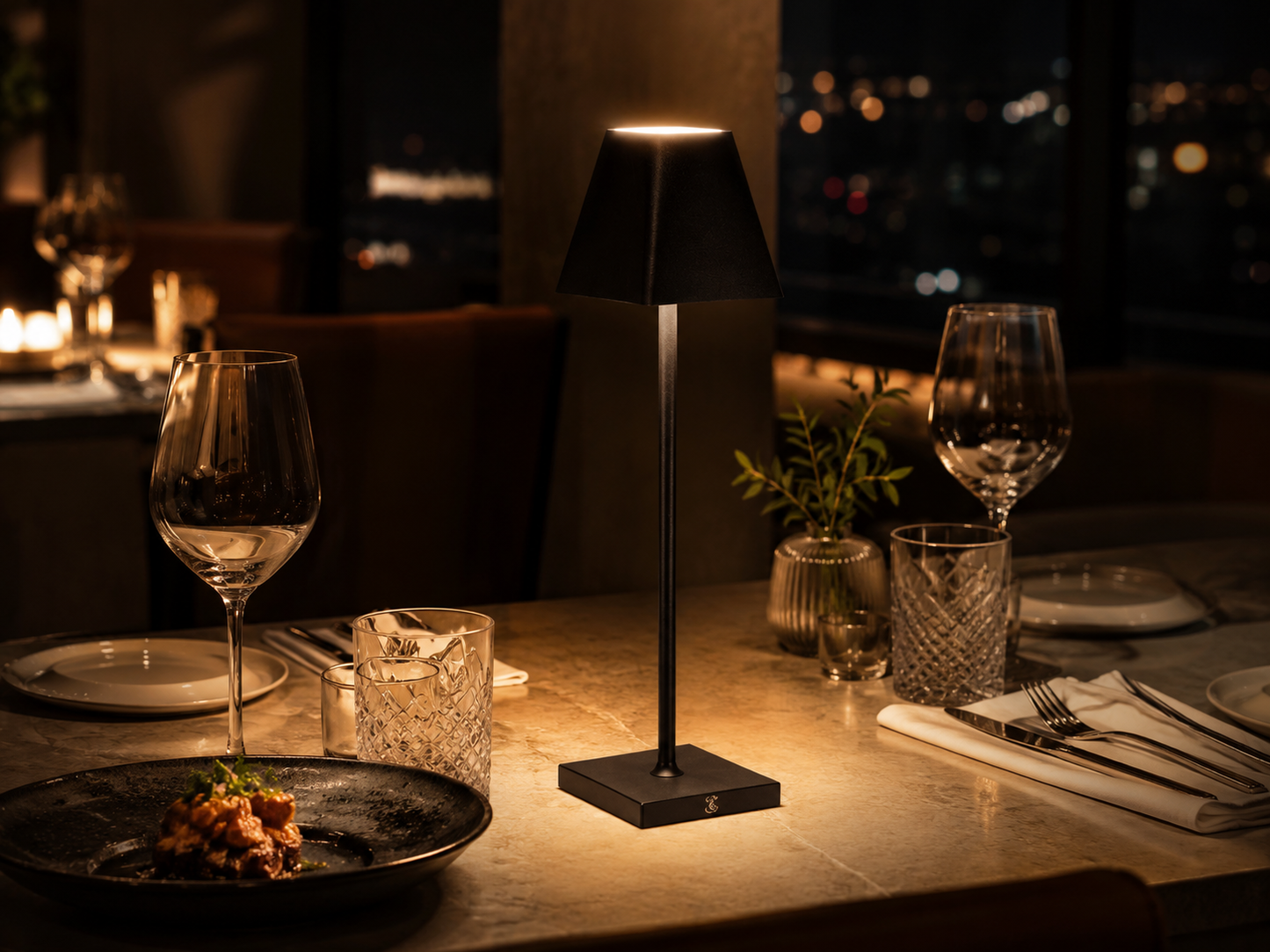 Lampa LeCoq Crna 10~25 sati rada