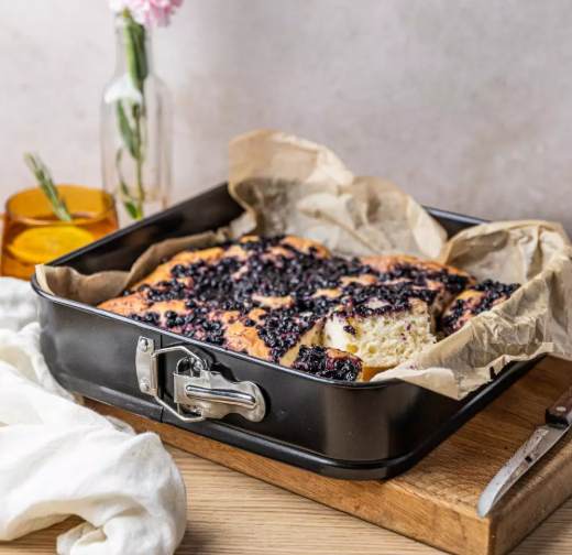 🍰 Kvadratni kalup za pečenje – 28 x 28 x 6,8 cm