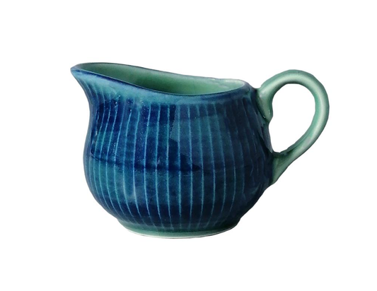 lattiera 25 cl, posuda za mlijeko, ceramic milk jug, horeca keramika, professional milk jug, circle ceramic solare, barista oprema, kafić posuđe, mlijeko za cappuccino, artisan keramika, ručno glazirana keramika, latte art posuda, premium horeca posuđe, restoran keramika, café accessories, milk pitcher ceramic, specialty coffee oprema, elegantna posuda za mlijeko, brunch posuđe, moderno ugostiteljsko posuđe, latte servis, hotel posuđe, restaurant tableware, barista milk jug, coffee shop accessories, premium