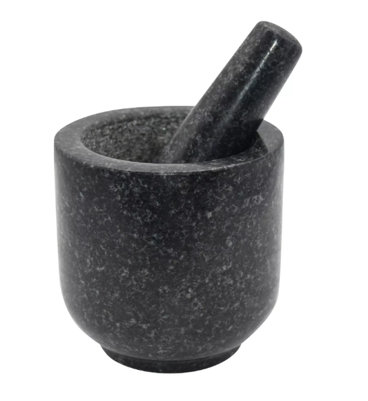 mužar, tučak, mužar od granita, Kinghoff KH-1679, prirodni kamen, granitni mužar, kuhinjski mužar, posuda za usitnjavanje, alat za začine, mužar i tučak set, ručni mužar, pesto mužar, granit mortar, stone mortar, kitchen tool, pribor za kuhanje, NIRS oprema, profesionalni mužar, tradicionalni alat, granite pestle, kitchen essential