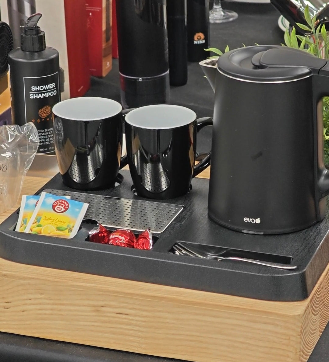 Kuhalo set 0,8 L s 2 šalice – EVA WK9102 ☕