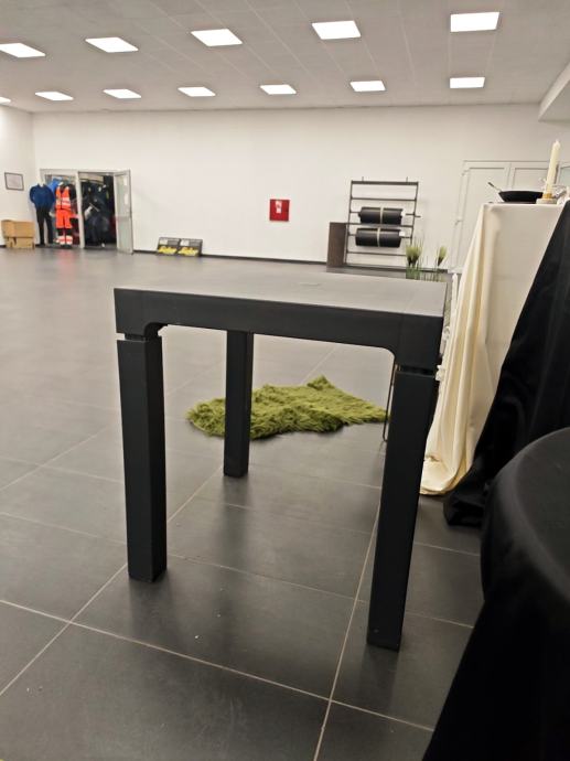 Balkonski plastični stolovi 70x70