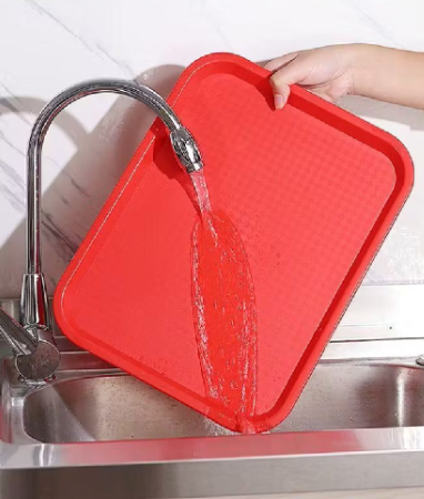 Plastična tacna 45 × 35,5 cm – za vrtiće i škole 🍽️