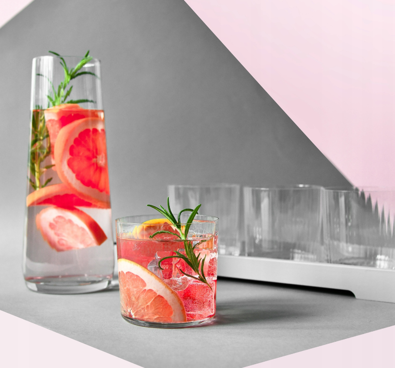 AVANT-GARDE set: dekanter + 4 čaše 50 ml – minimalistički set za sok i koktel