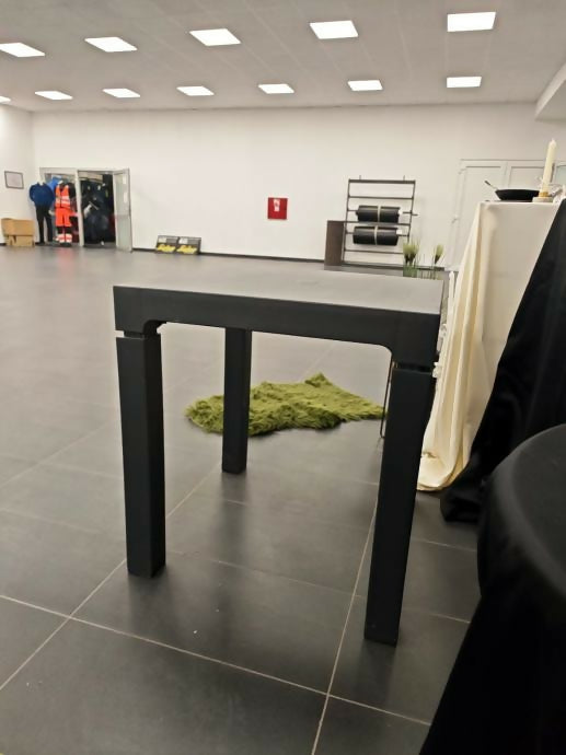 Plastični stolovi 70x70