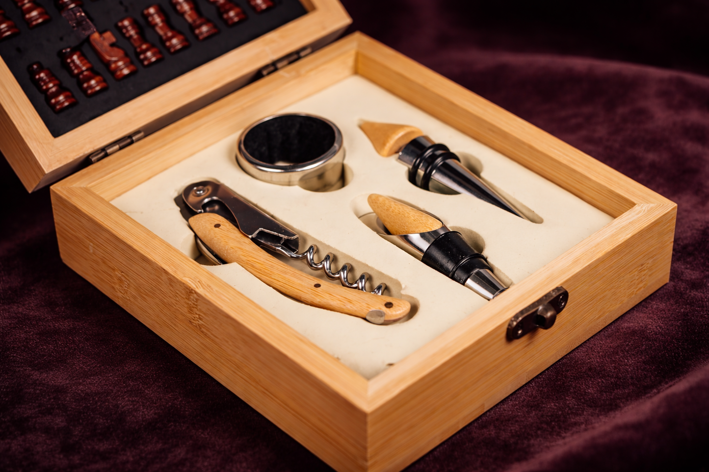 Šah i set za vino 🍷 2 poklona u jednom