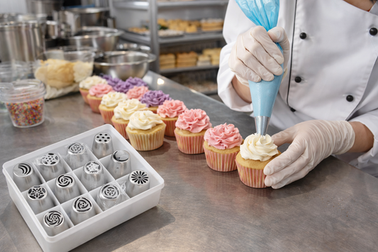 🎂 Set nastavaka za dekoriranje kolača – 12 kom | inox