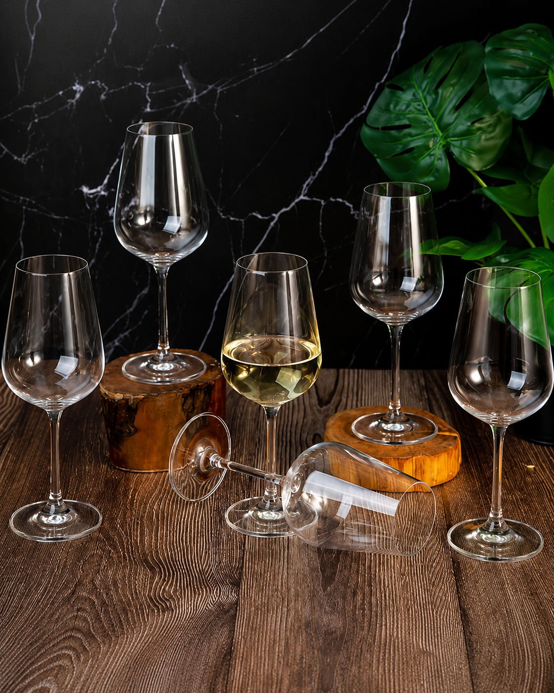 Crystal Bohemia čaše, Crystal Bohemia Strix, Crystal Bohemia Strix 360 ml, čaša za bijelo vino, čaše za bijelo vino, vinske čaše, profesionalne čaše za vino, čaše za restorane, čaše za hotele, čaše za ugostiteljstvo, ugostiteljske čaše, čaše za wine bar, čaša za Pošip, čaša za Malvaziju, čaša za Graševinu, čaša za Sauvignon Blanc, čaša za Chardonnay, čaša za Pinot Grigio, čaša za Grk, čaša za Maraštinu, čaša za Debit, čaše za vino 360 ml, vinske čaše 360 ml, čaše za konobe, čaše za fine dining, čaše za cate