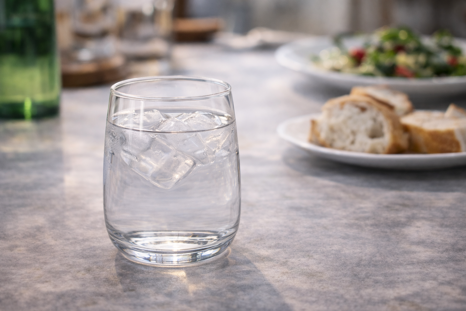 čaše 250 ml, staklene čaše, set čaša 6 kom, čaše za vodu, čaše za sok, čaše za piće, moderne čaše, čaše za domaćinstvo, čaše za ugostiteljstvo, čaše za kafić, čaše za restoran, čaše za apartmane, stakleni set čaša, minimalističke čaše, prozirne čaše, čaše za svakodnevnu upotrebu, kvalitetne čaše, čaše za stol, čaše za koktele, čaše za bezalkoholna pića, čaše Idol, čaše Poljska, čaše za kuću, čaše za poklon, set čaša za piće, čaše za ured, čaše za bar, jednostavne čaše, čaše modernog dizajna, čaše za posluži