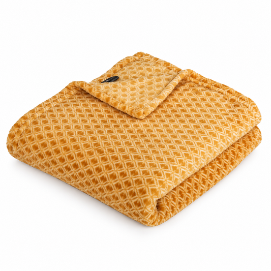 deka Atmosphera, Atmosphera Ottoman, oker deka, žuta deka, dekorativna deka, mekana deka, deka za kauč, deka za krevet, prekrivač za kauč, prekrivač za fotelju, poliesterska deka, deka 125x150, geometrijski uzorak, topla deka, lagana deka, moderna deka, boho deka, skandinavski stil, mediteranski interijer, uređenje doma, dekoracija dnevnog boravka, dekoracija spavaće sobe, deke za apartmane, deke za hotele, deke Split, deke Dalmacija, dekorativni tekstil, kućni tekstil, webshop dekoracija, NIRS websho