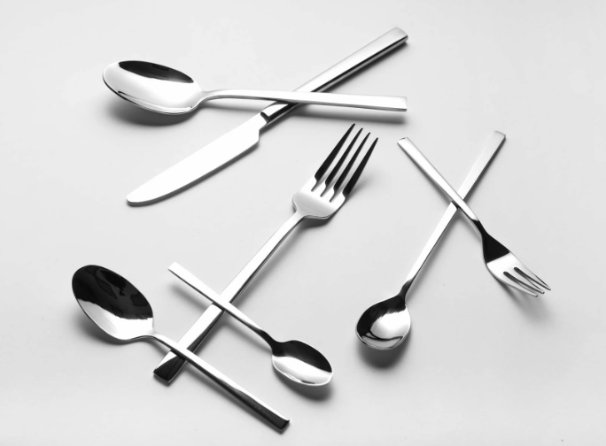 Formeo by Verlo - Elegantan pribor za jelo ravnih linija