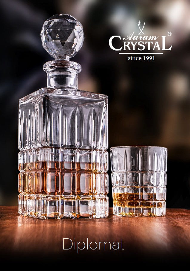 poklon za muškarca, poklon za tatu, poklon za supruga, poklon za šefa, poklon za ljubitelja whiskeya, kristalni set, whiskey set poklon, elegantan poklon, luksuzni poklon za muškarce, poslovni poklon, poklon za godišnjicu, poklon za Božić, čaše za whiskey, kristalna boca, premium poklon, kristalni set za piće, dar za muškarce, dar za oca, poklon za njega, muški poklon, luksuzni pokloni, dar za poslovne partnere, poklon set čaša, elegantni pokloni, kućni bar, kristalni set za piće, dar za ljubitelje pića, wh