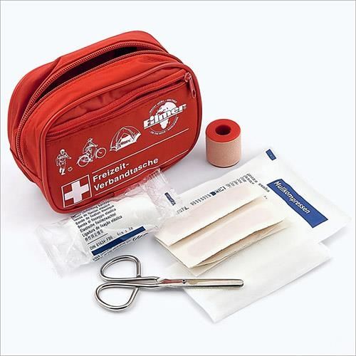 prva pomoć apartmani, prva pomoć hoteli, komplet prve pomoći za smještaj, sigurnosna oprema apartmani, first aid kit hotel, set prve pomoći turizam, komplet prva pomoć kampiranje, prva pomoć kuće za odmor, prva pomoć turistička oprema, torbica prva pomoć crvena, sigurnost u apartmanima, komplet prve pomoći DIN 13167, prva pomoć za goste, obavezna oprema apartmani, komplet prve pomoći Filmer