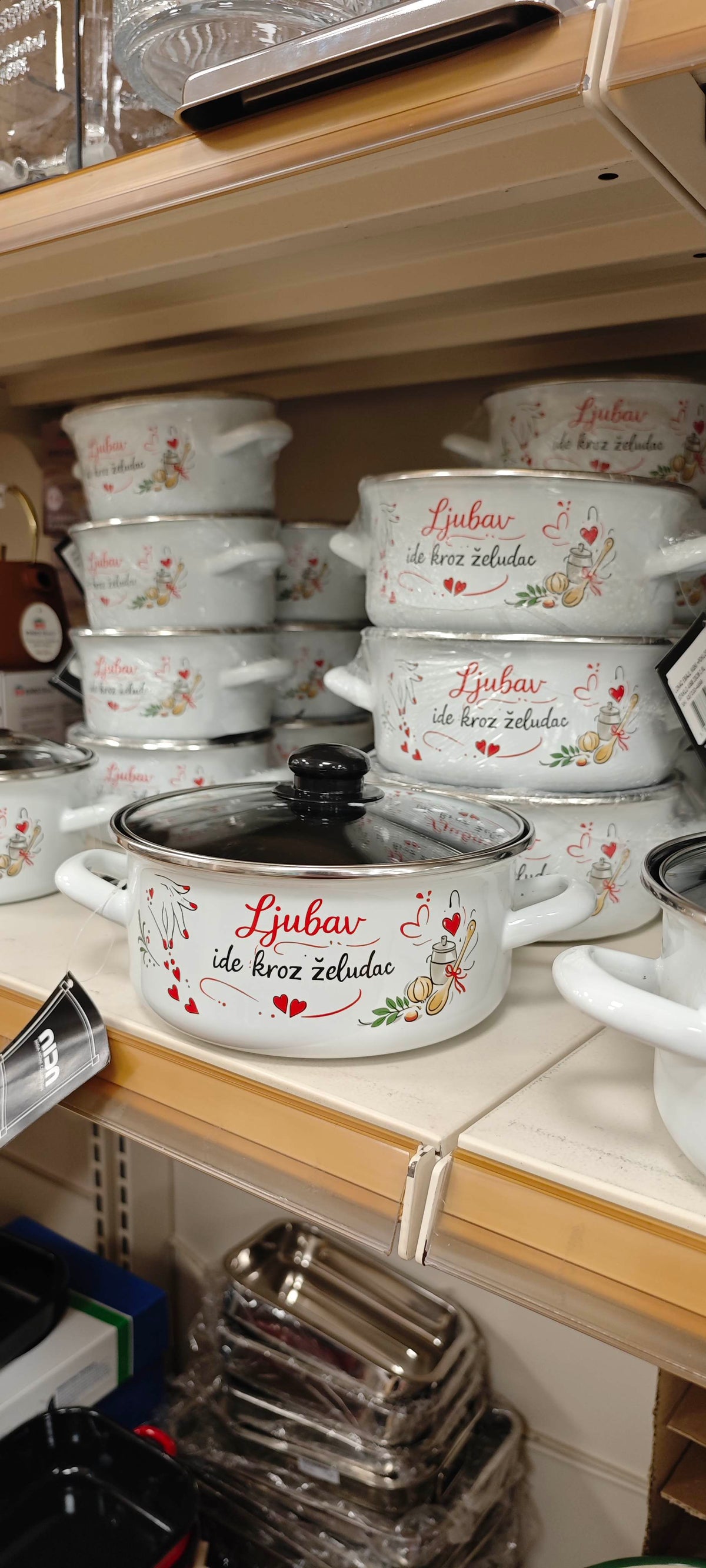 Emajl lonci Ljubav - 4 veličine - Može indukcija