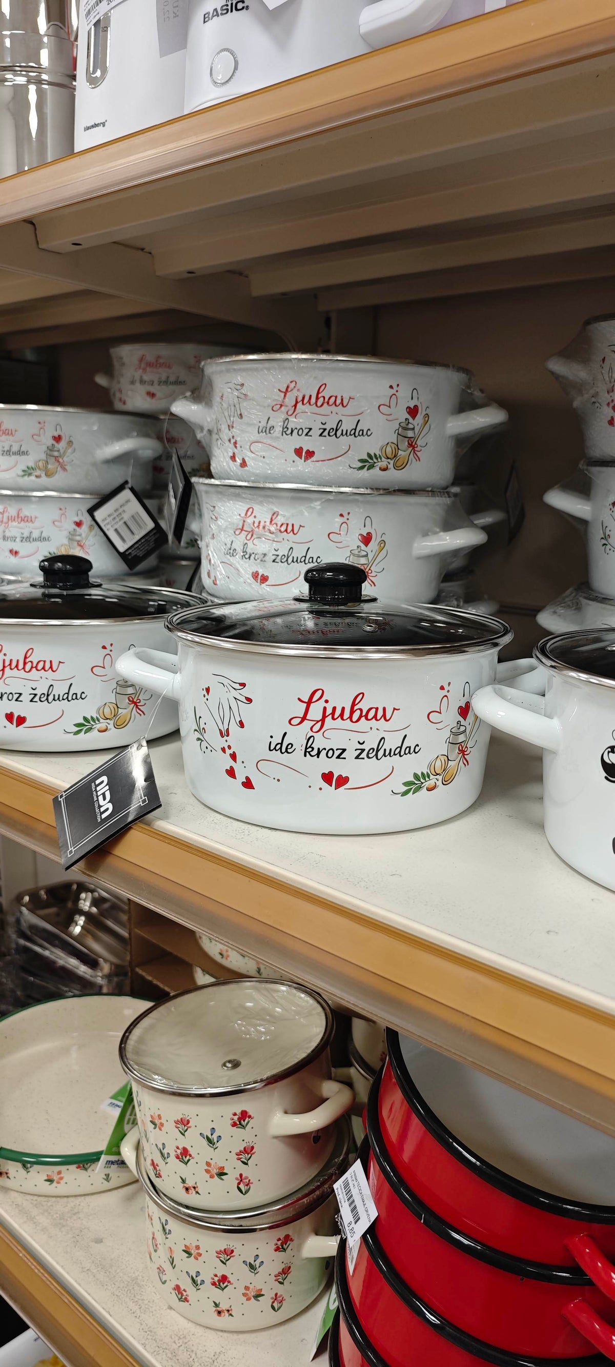 Emajl lonci Ljubav - 4 veličine - Može indukcija