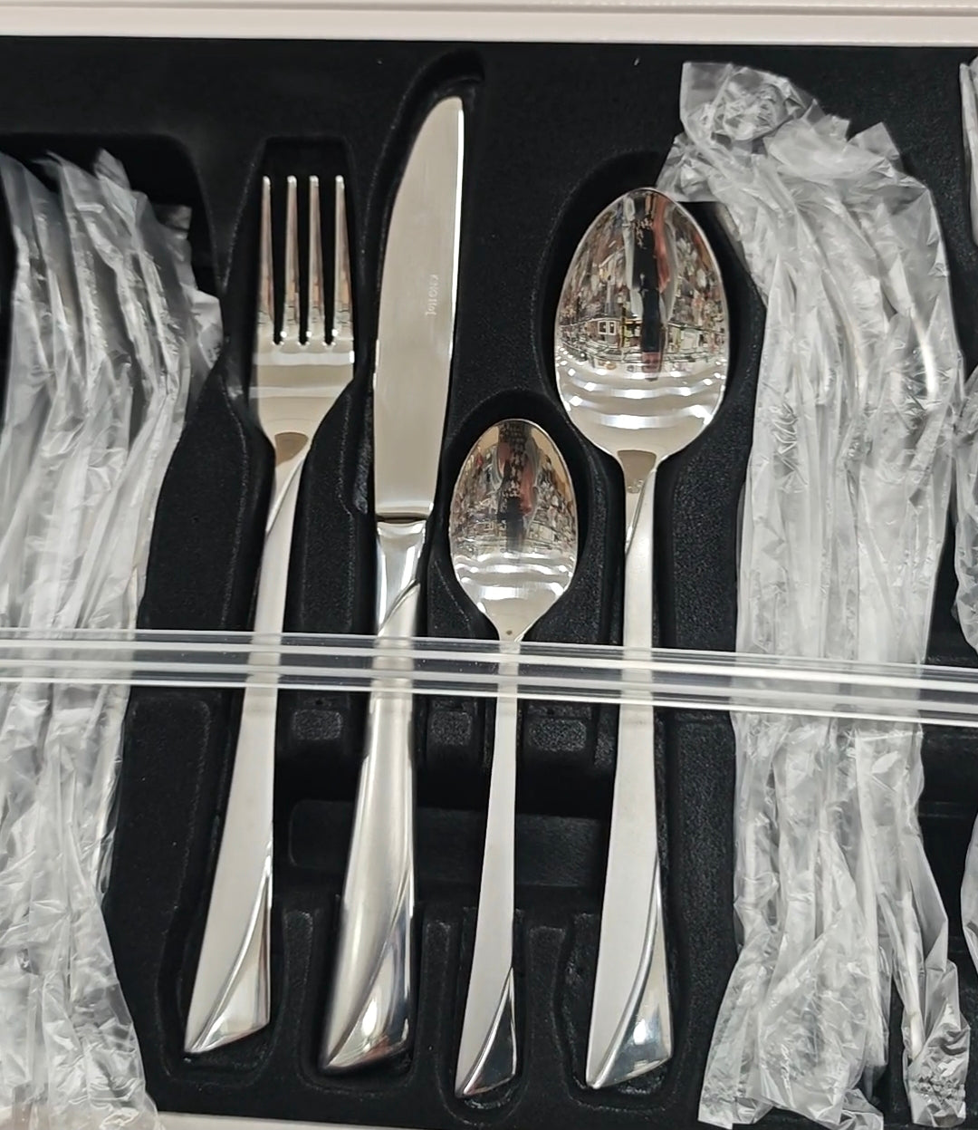set pribora za jelo, pribor za jelo 24 dijela, inox pribor za jelo, set pribora inox, pribor za 6 osoba, kinghoff pribor, pribor za restoran, pribor za apartman, pribor za hotel, set vilica noževa žlica, inox pribor set, pribor za jelo cijena, moderni pribor za jelo, pribor za blagovaonicu, set pribora za kuću, pribor za ugostiteljstvo, inox žlice vilice noževi, set pribora poklon, poklon za useljenje, poklon za mladence, kvalitetan pribor za jelo, pribor za catering, pribor za stol, set pribora 24 komada, 