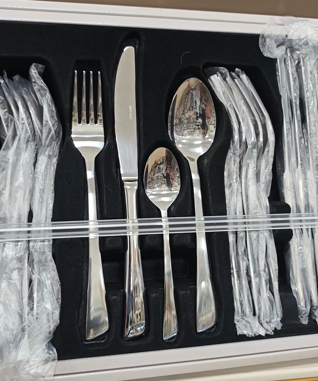 set pribora za jelo, pribor za jelo 24 dijela, inox pribor za jelo, set pribora inox, pribor za 6 osoba, kinghoff pribor, pribor za restoran, pribor za apartman, pribor za hotel, set vilica noževa žlica, inox pribor set, pribor za jelo cijena, moderni pribor za jelo, pribor za blagovaonicu, set pribora za kuću, pribor za ugostiteljstvo, inox žlice vilice noževi, set pribora poklon, poklon za useljenje, poklon za mladence, kvalitetan pribor za jelo, pribor za catering, pribor za stol, set pribora 24 komada, 