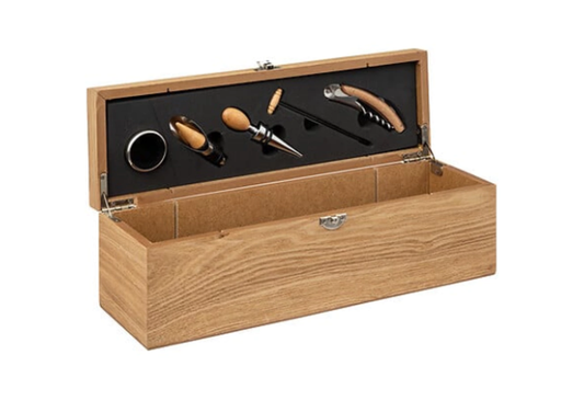 sommelier set 5 dijelni, set za vino drvena kutija, poklon set vino, vinska kutija pribor, sommelier box brown, set za posluživanje vina, luksuzni set za vino, poklon za vinoljupce, vadičep set, termometar za vino set, izlijevač za vino set, čep za vino inox, prsten za vino set, set pribora za vino horeca, ekskluzivni set za vino, sommelier pribor horeca, poklon kutija za vino, vinska kutija sa setom, pribor za otvaranje vina set, horeca set vino, drvena kutija za vino pribor, sommelier set Hrvatska, set za