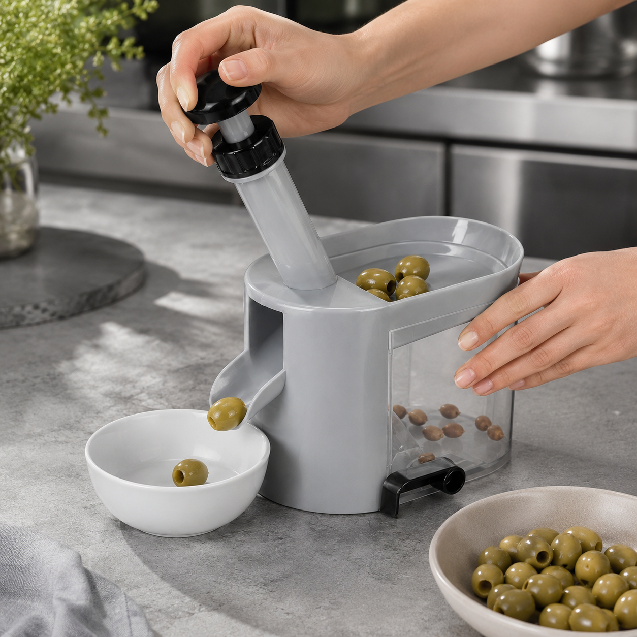 tica za masline, uređaj za čišćenje trešanja, alat za trešnje, alat za višnje, kuhinjski alat za voće, čistač koštica, pitter za trešnje, cherry pitter, olive pitter, odstranjivač koštica s vakuum bazom, Vilde odstranjivač koštica, priprema zimnice, alat za kolače, alat za džemove, kuhinjski pribor, praktični kuhinjski dodatak, oprema za kuhinju, kuhinjski gadget, čišćenje trešanja, čišćenje višanja, trešnje bez koštica, višnje bez koštica, masline bez koštica, NIRS, nirs.hr
